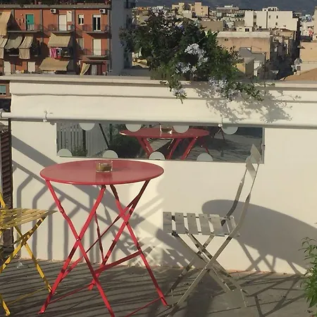 Piazza Marconi Couette-café Manfredoine