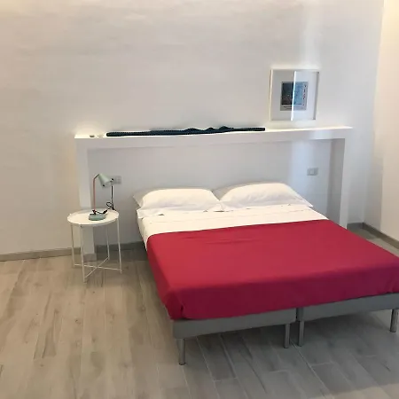 Piazza Marconi Alojamento de Acomodação e Pequeno-almoço *